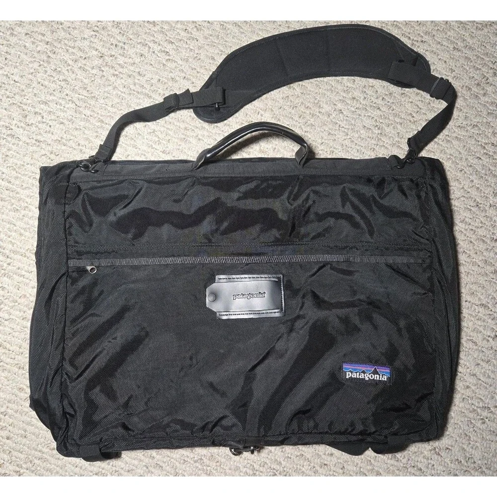 Vintage Patagonia Burrito Suiter Garmet Travel Bag Hanging Black Mesh Tri Fold